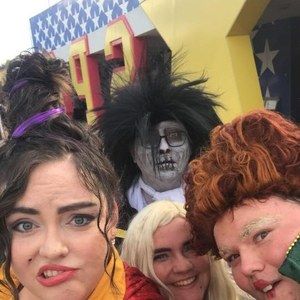 Meet your Posher, Elizabeth